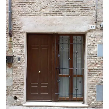 Tra Il Centro E Il Mare Apartman *