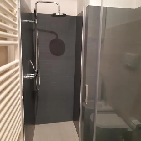 Apartman Tra Il Centro E Il Mare